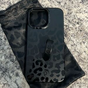 iPhone 13 Pro Lefty Loopy